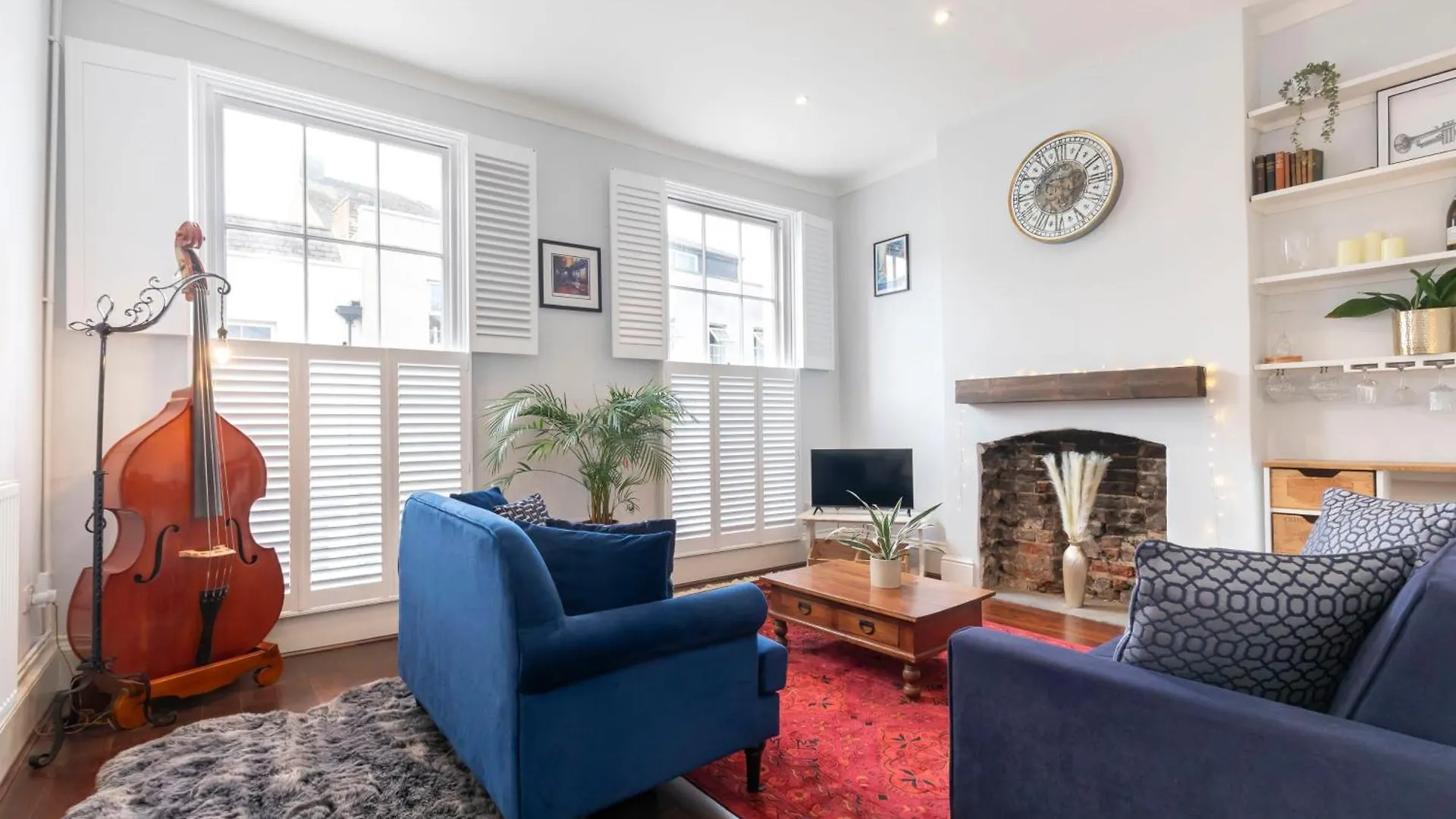 Lovely 2-Bed Town Centre Duplex Apartment Cheltenham
